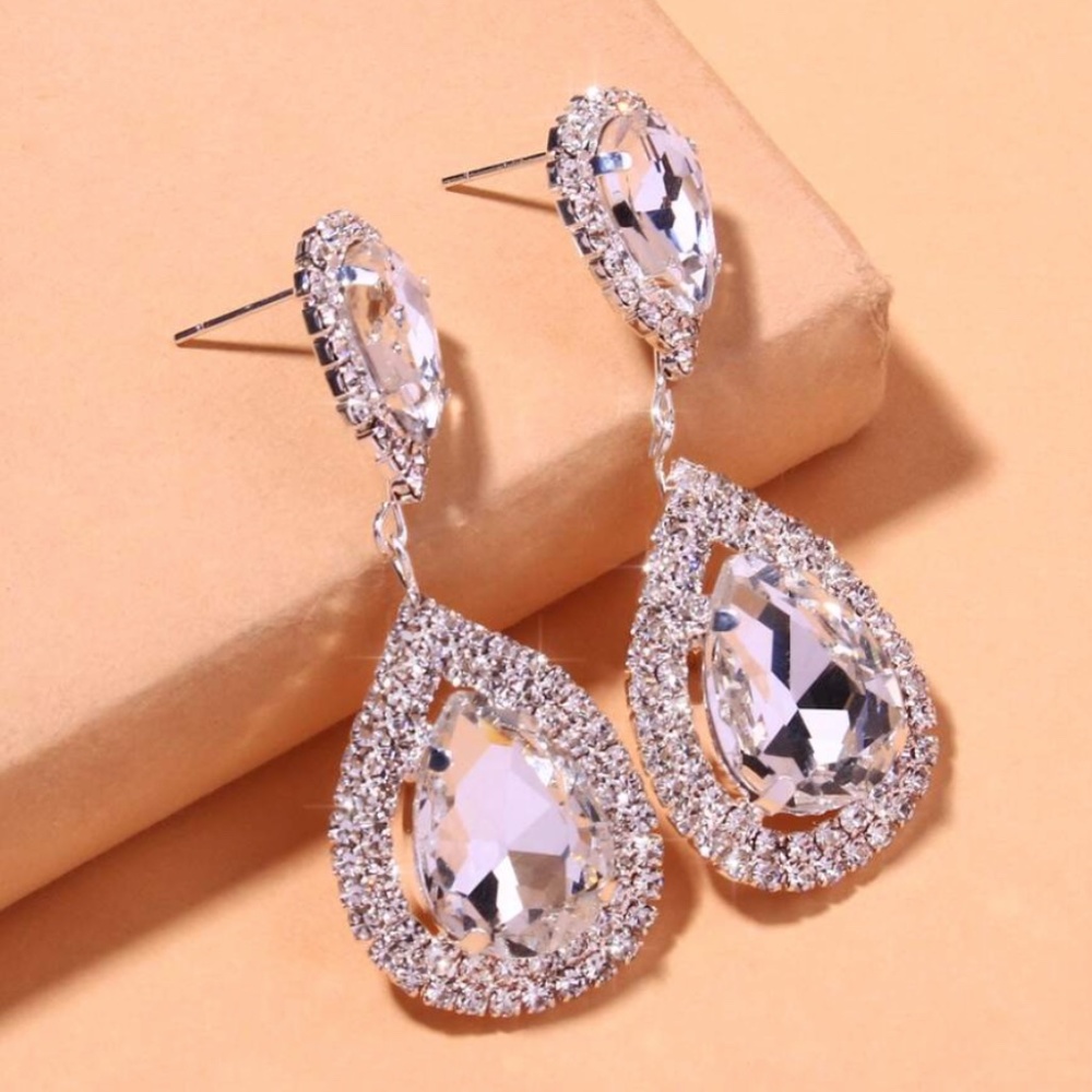 Rhinestone Drop Earrings